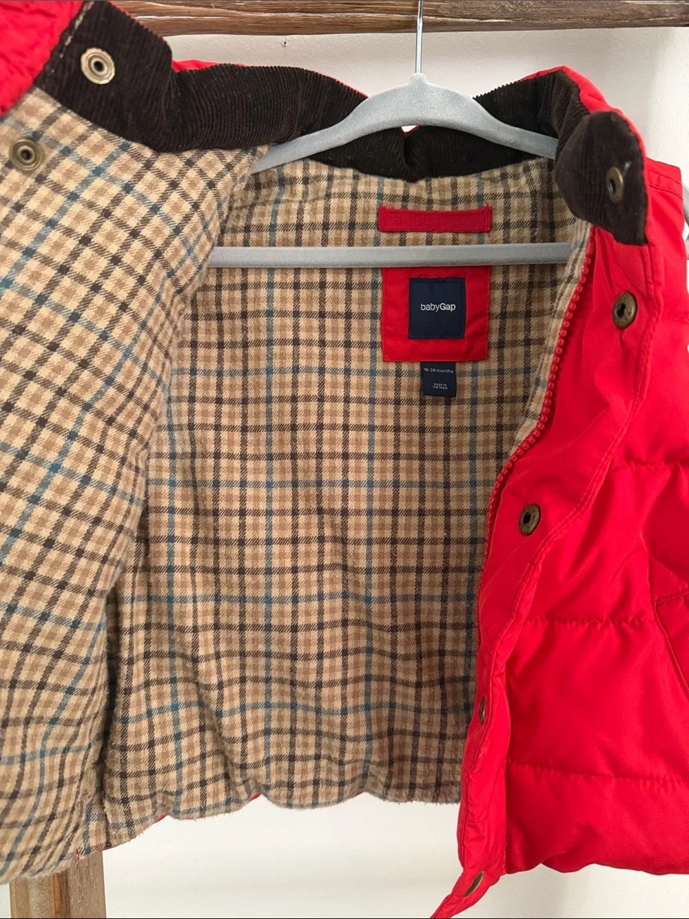 GAP size 18-24 months Kids Red Puffer Vest - Lightweight Layering Vest